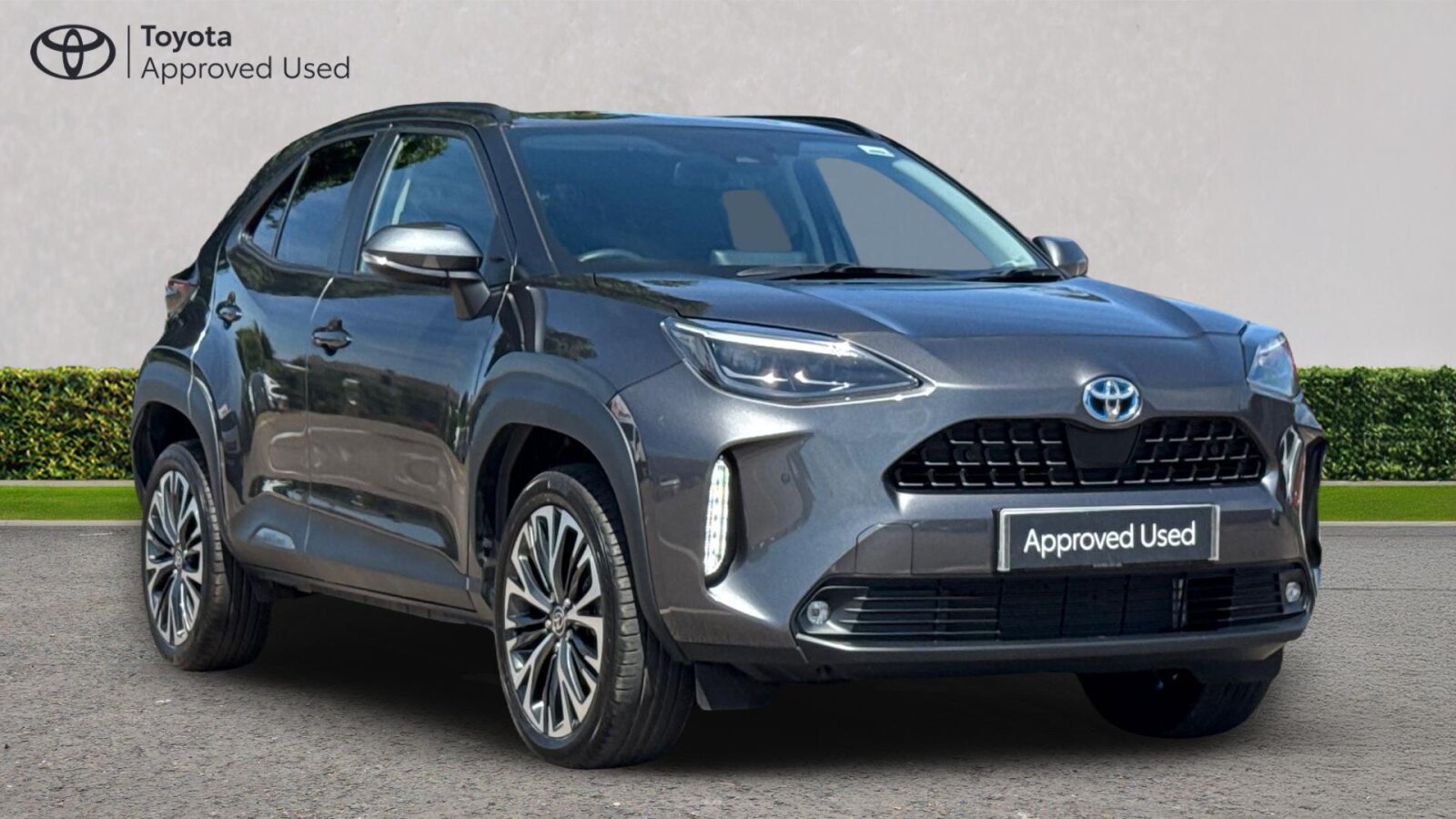 Main listing image - Toyota Yaris Cross