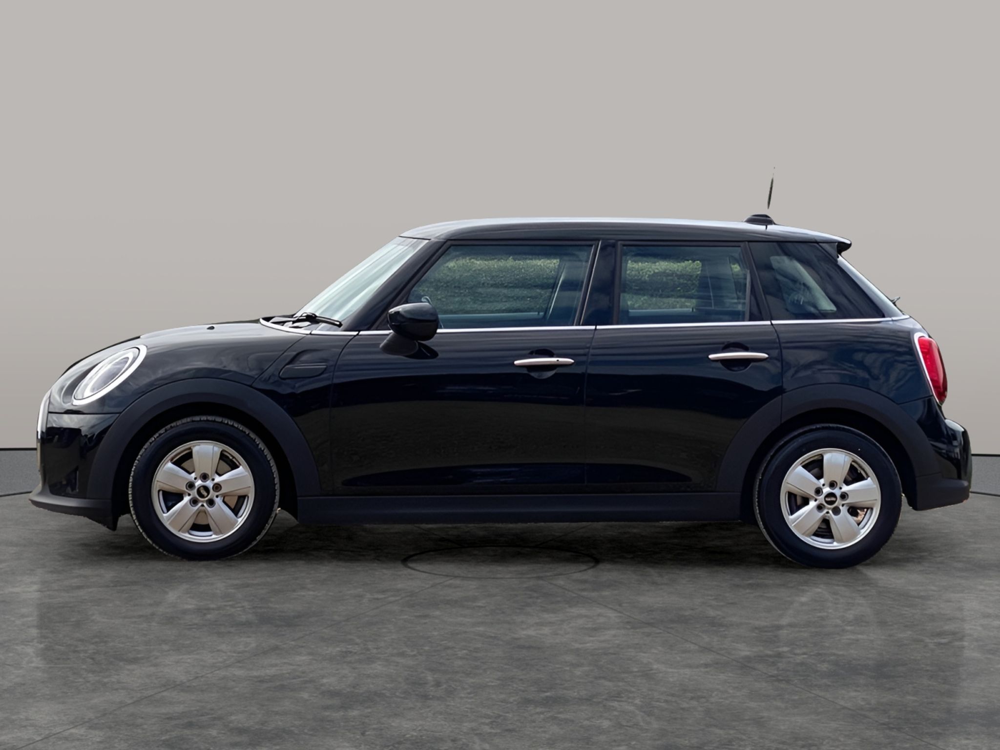 Main listing image - MINI Hatchback 5dr