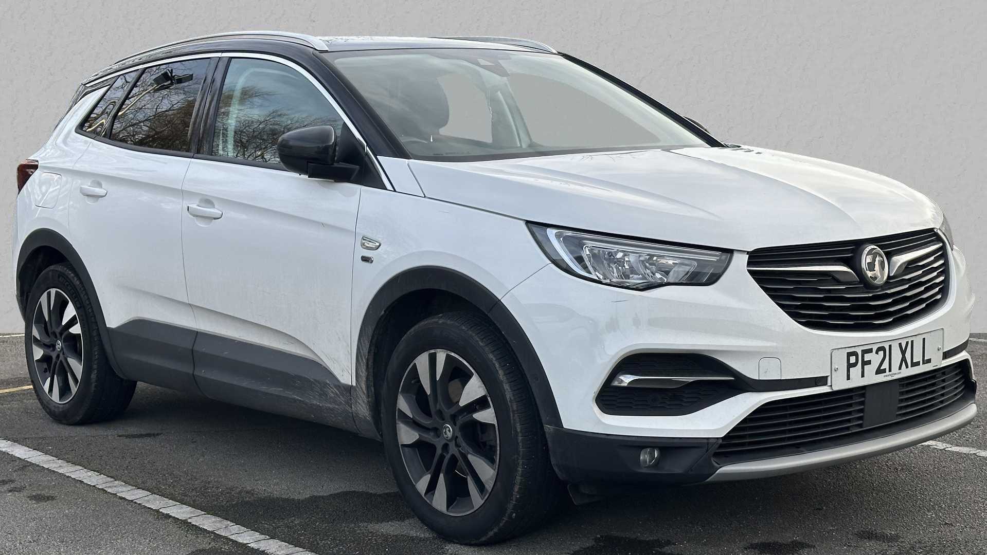 Main listing image - Vauxhall Grandland X