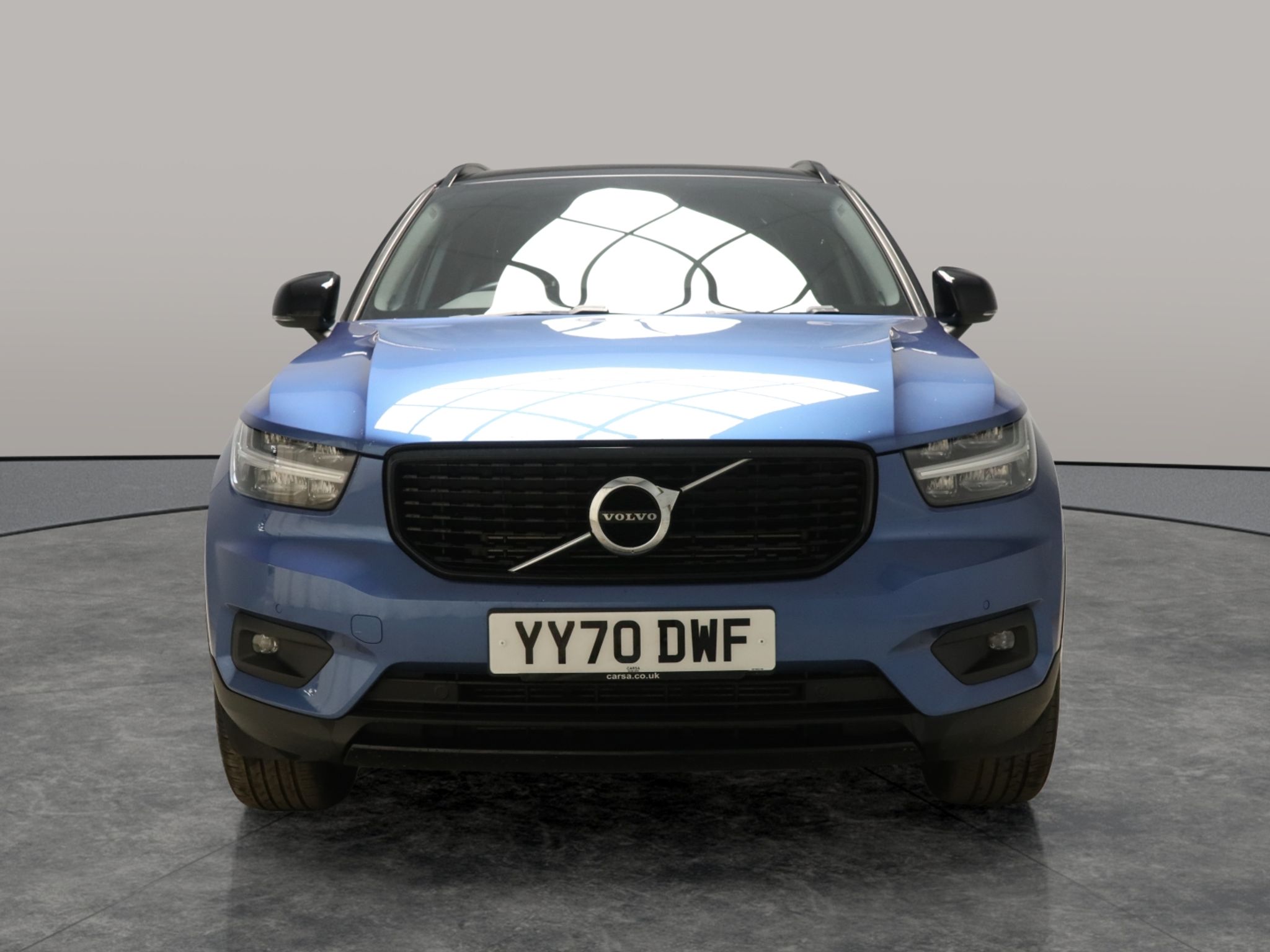 Main listing image - Volvo XC40 Recharge