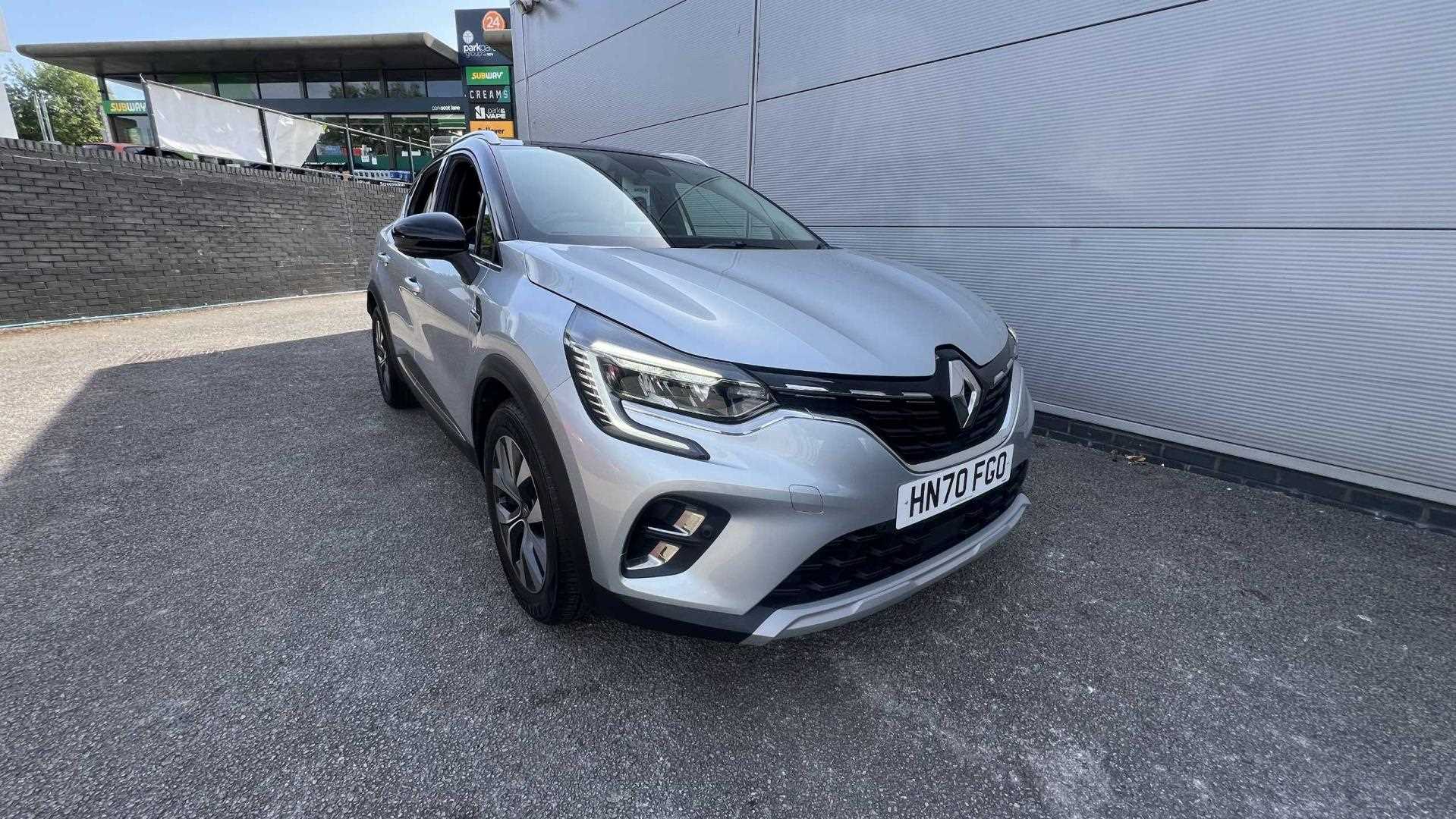 Main listing image - Renault Captur