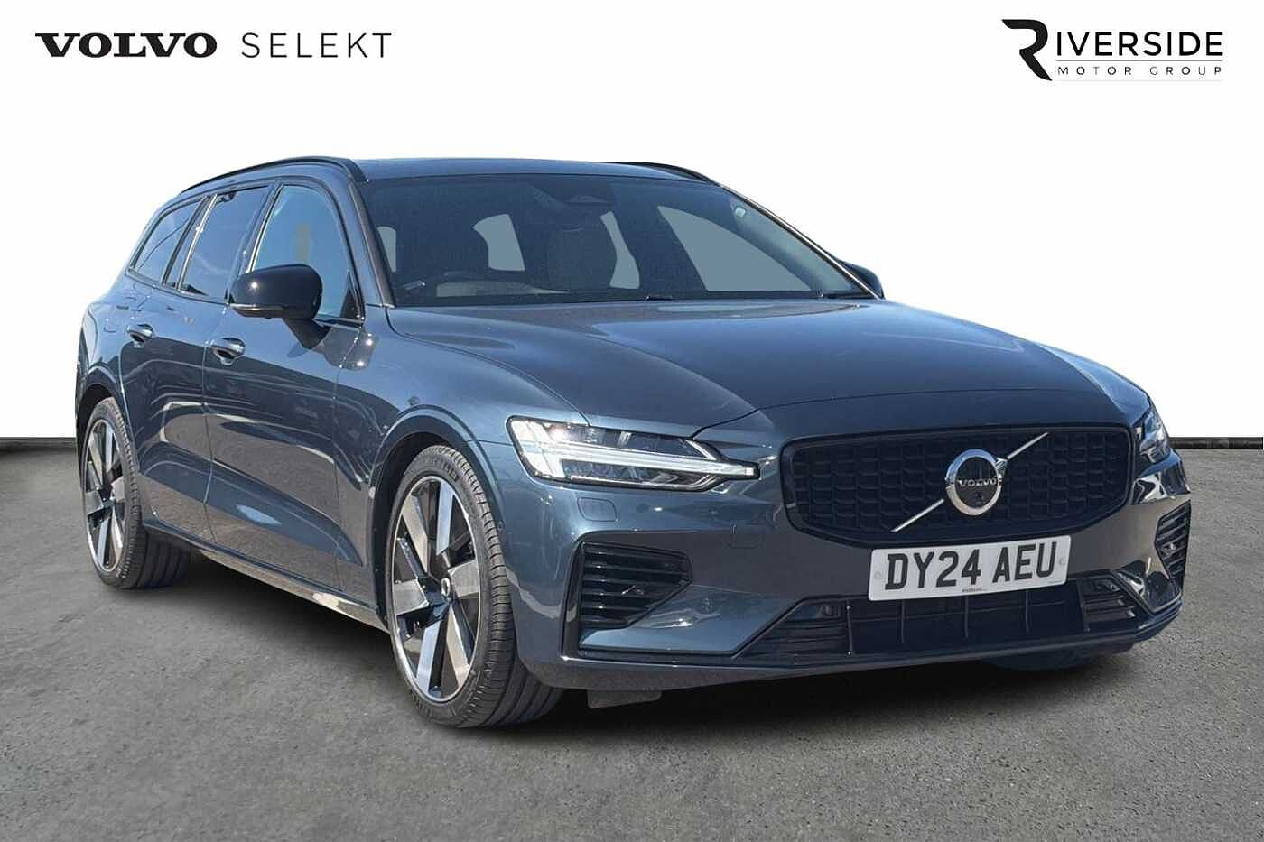 Main listing image - Volvo V60