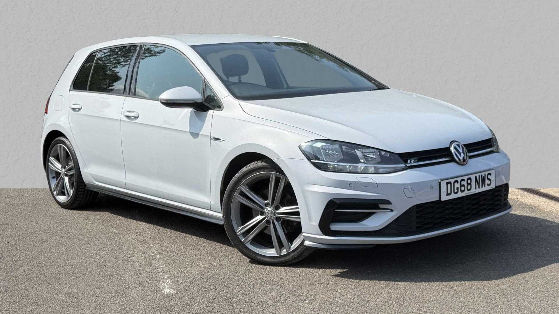 Main listing image - Volkswagen Golf