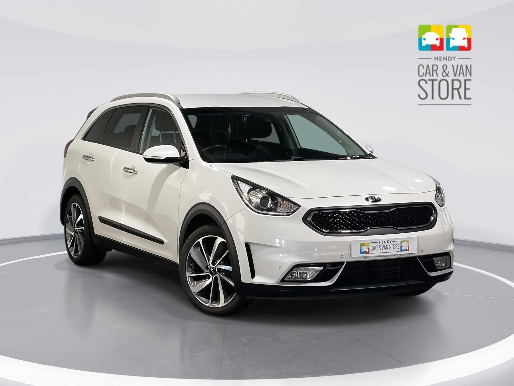 Main listing image - Kia Niro