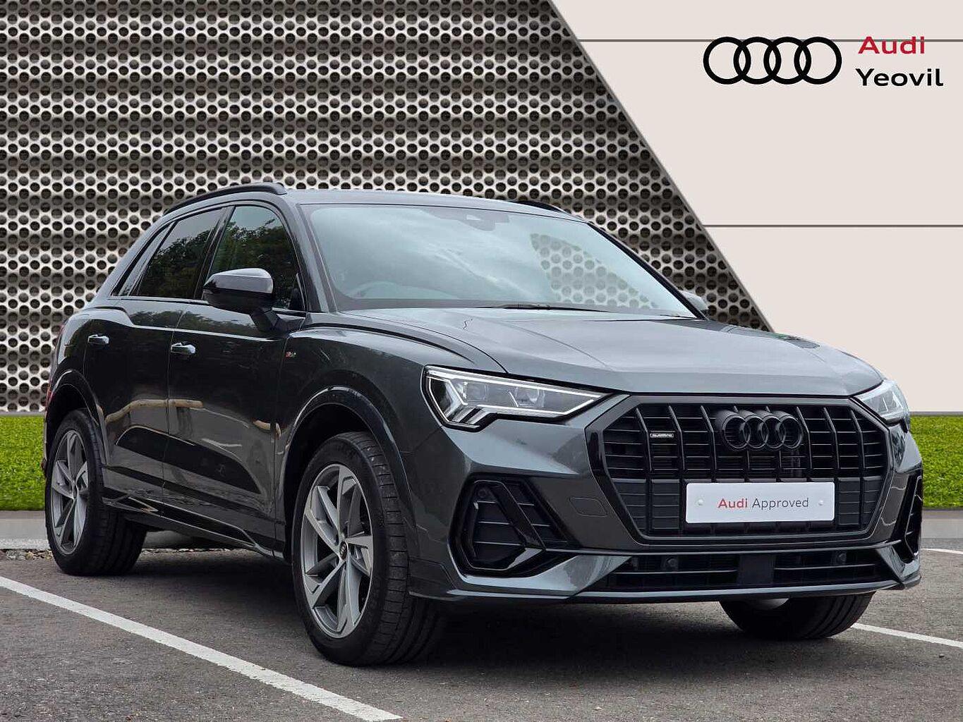 Main listing image - Audi Q3