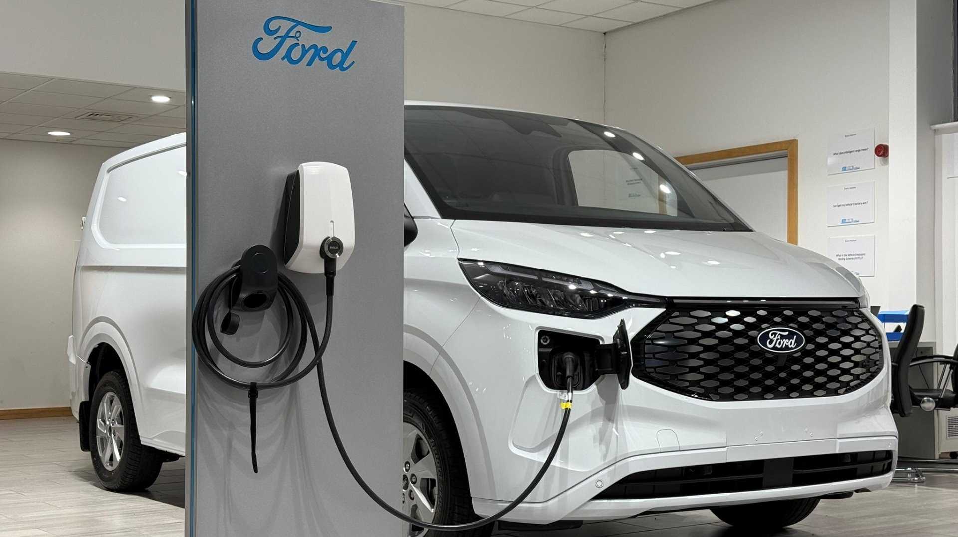 Main listing image - Ford Transit Custom