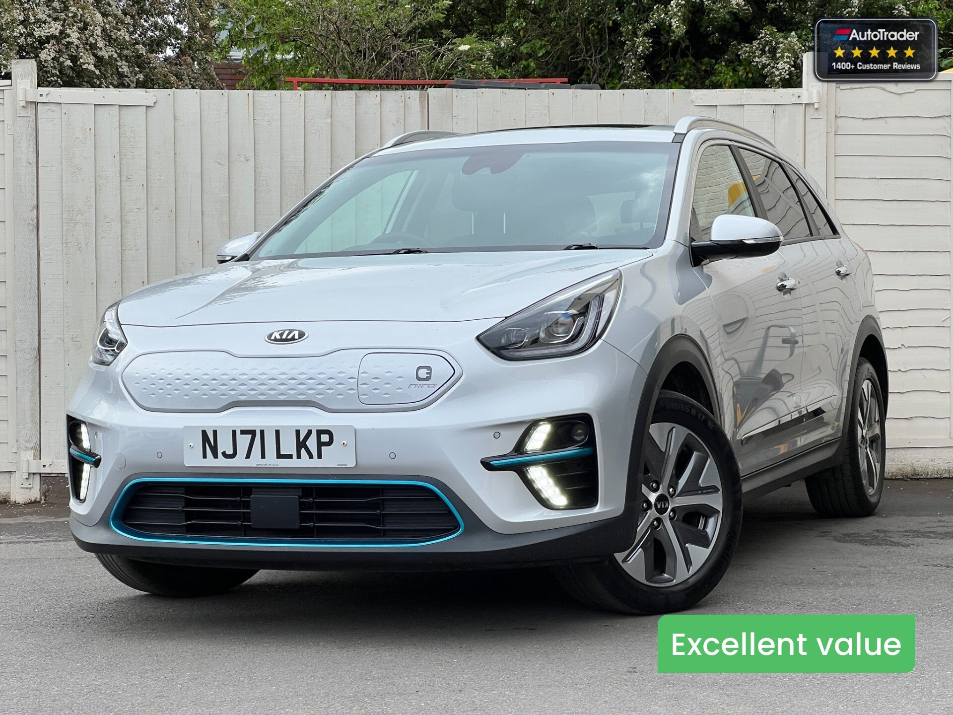 Main listing image - Kia e-Niro