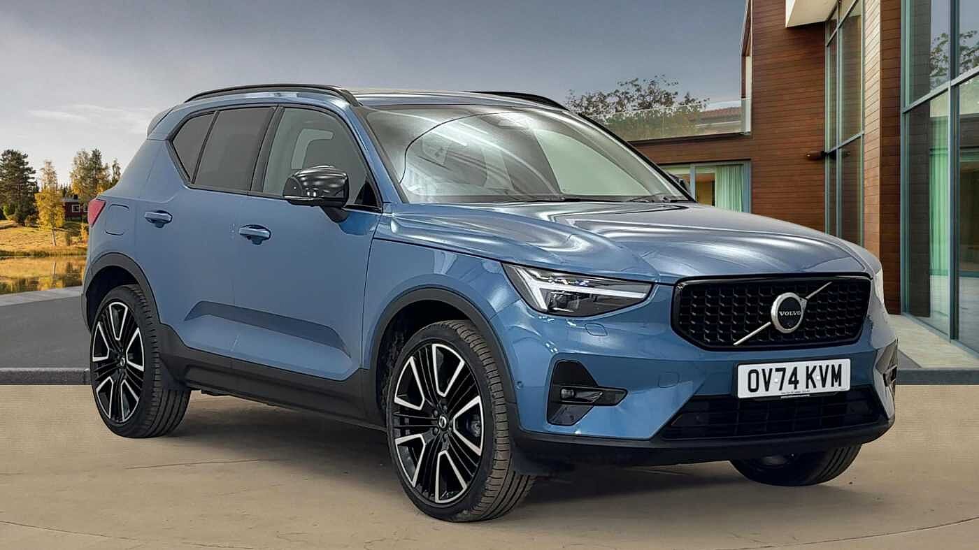 Main listing image - Volvo XC40
