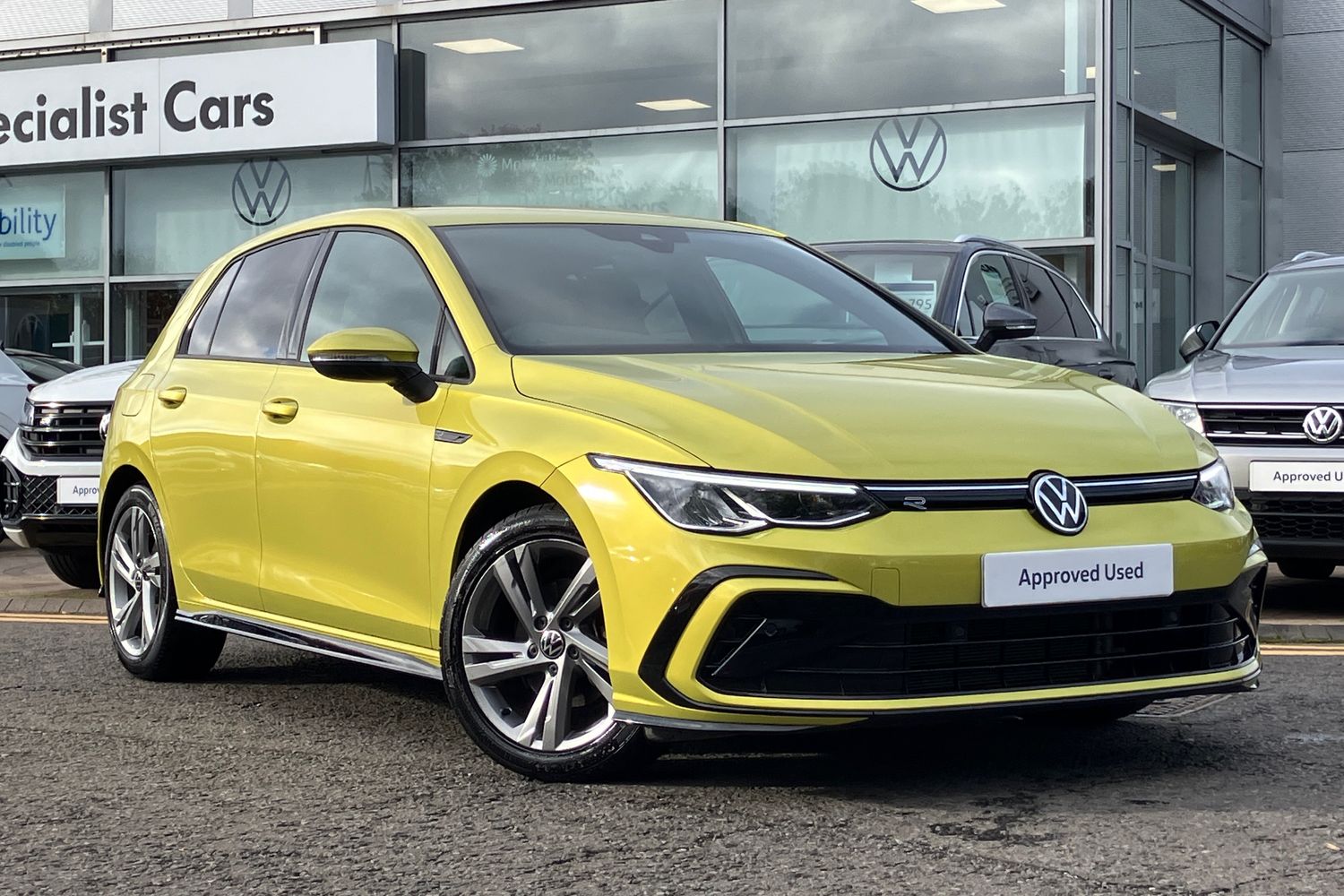 Main listing image - Volkswagen Golf