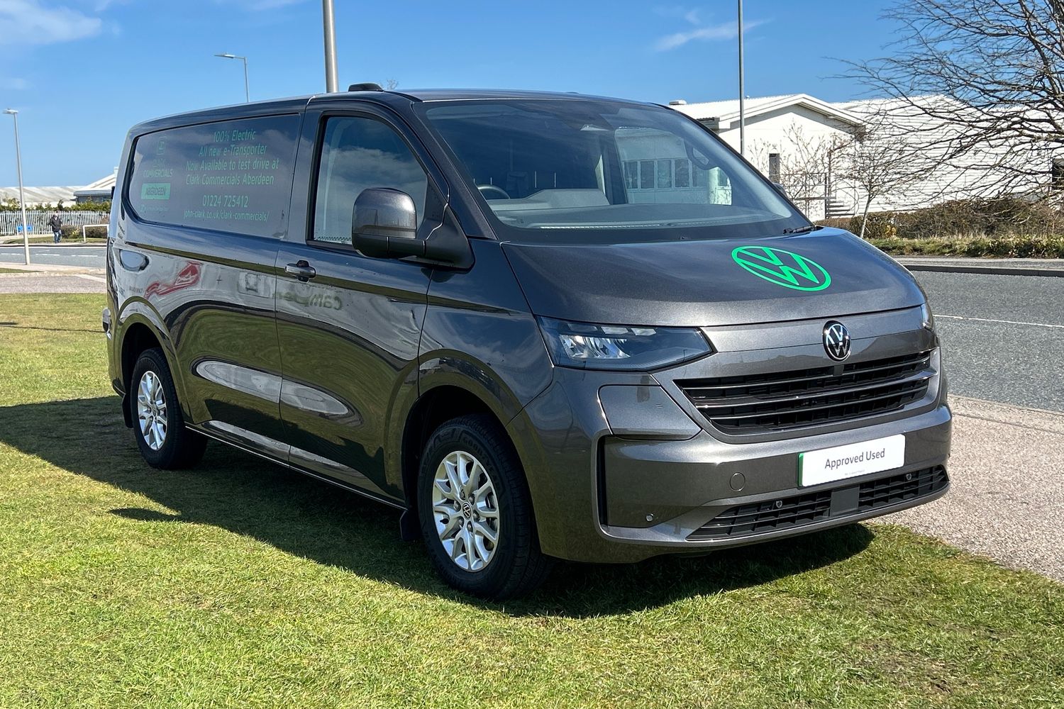 Main listing image - Volkswagen Transporter