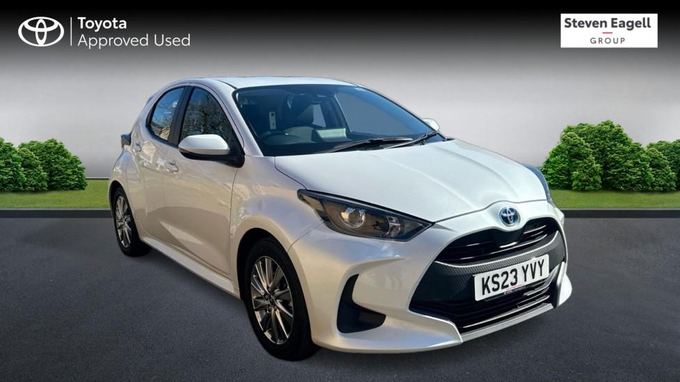 Main listing image - Toyota Yaris