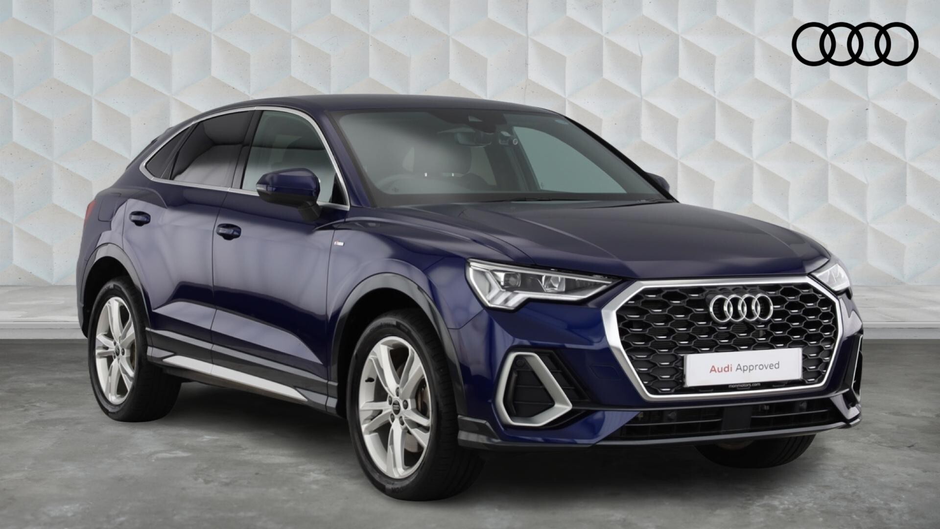 Main listing image - Audi Q3