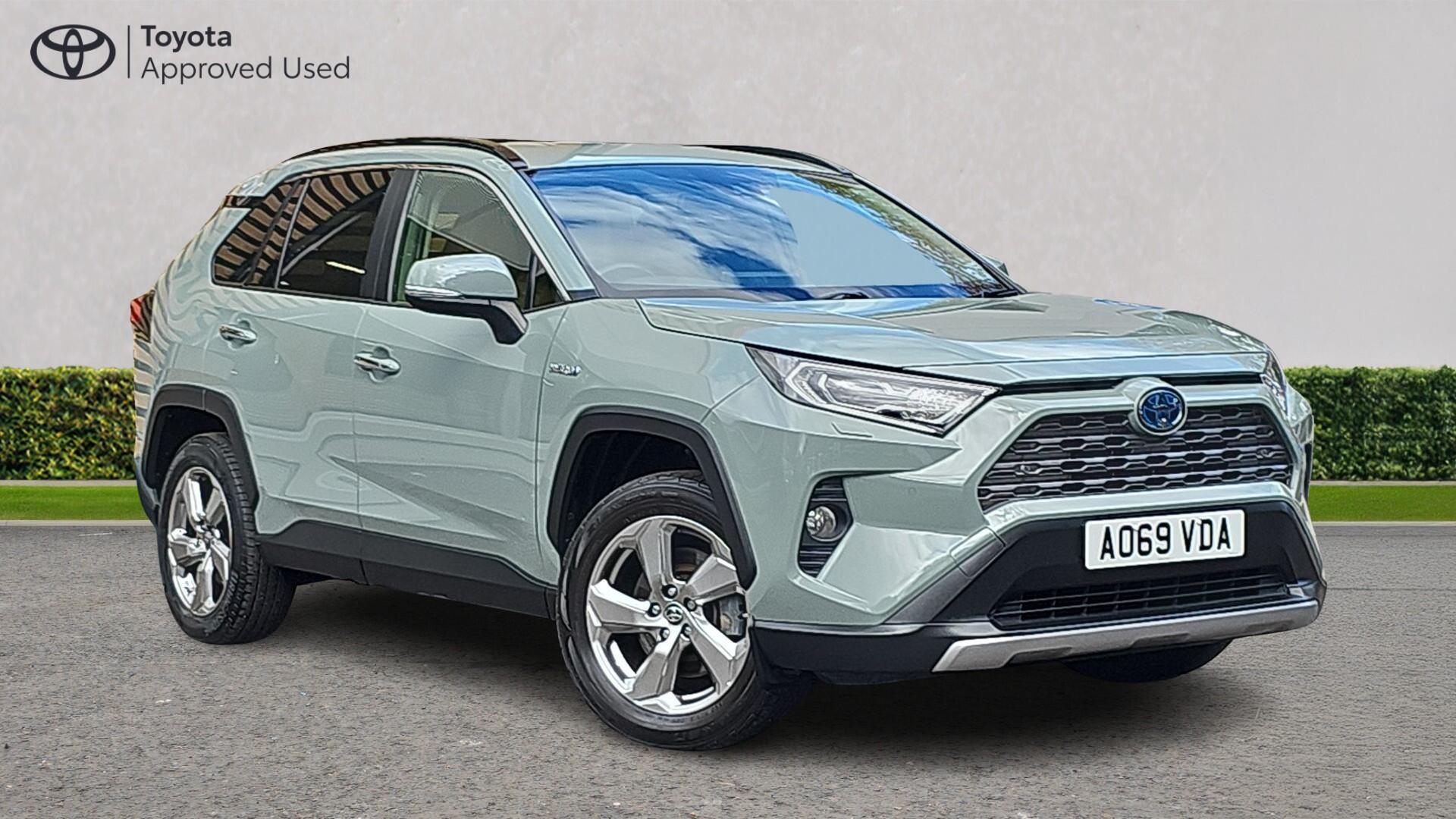 Main listing image - Toyota RAV4