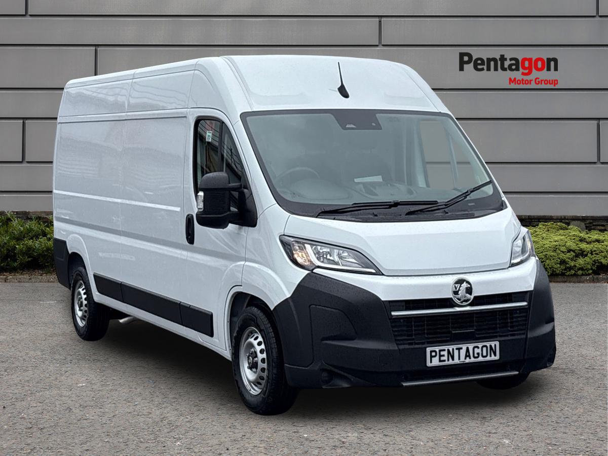 Main listing image - Vauxhall Movano