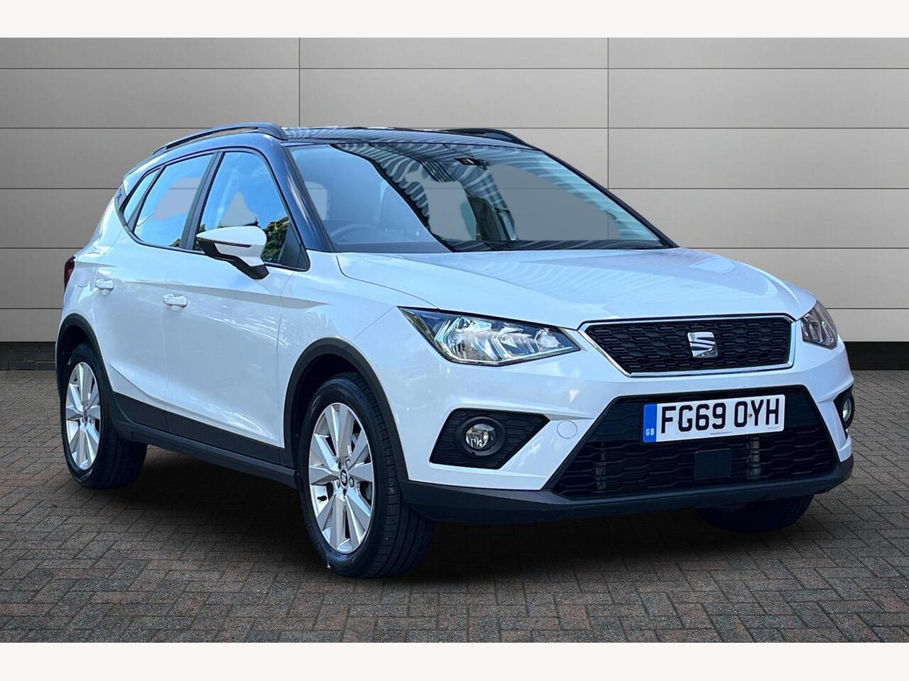 Main listing image - SEAT Arona