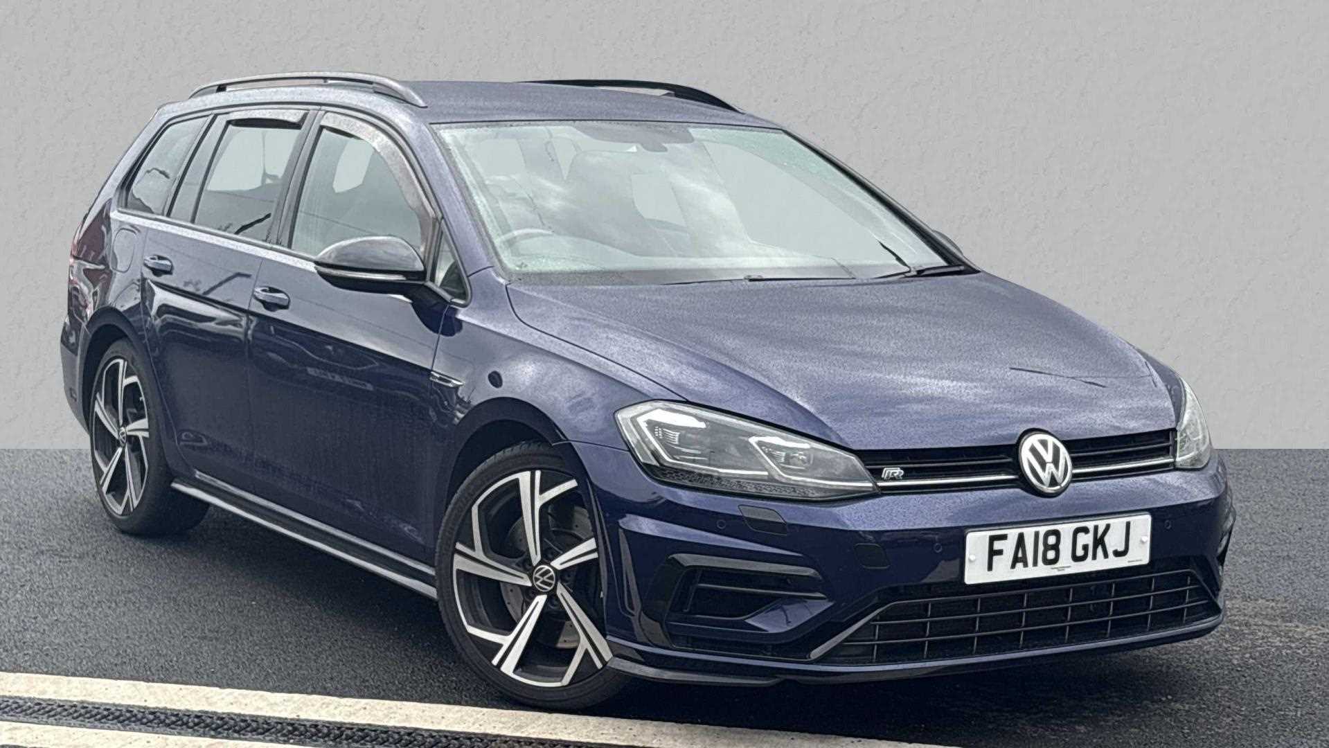 Main listing image - Volkswagen Golf Estate