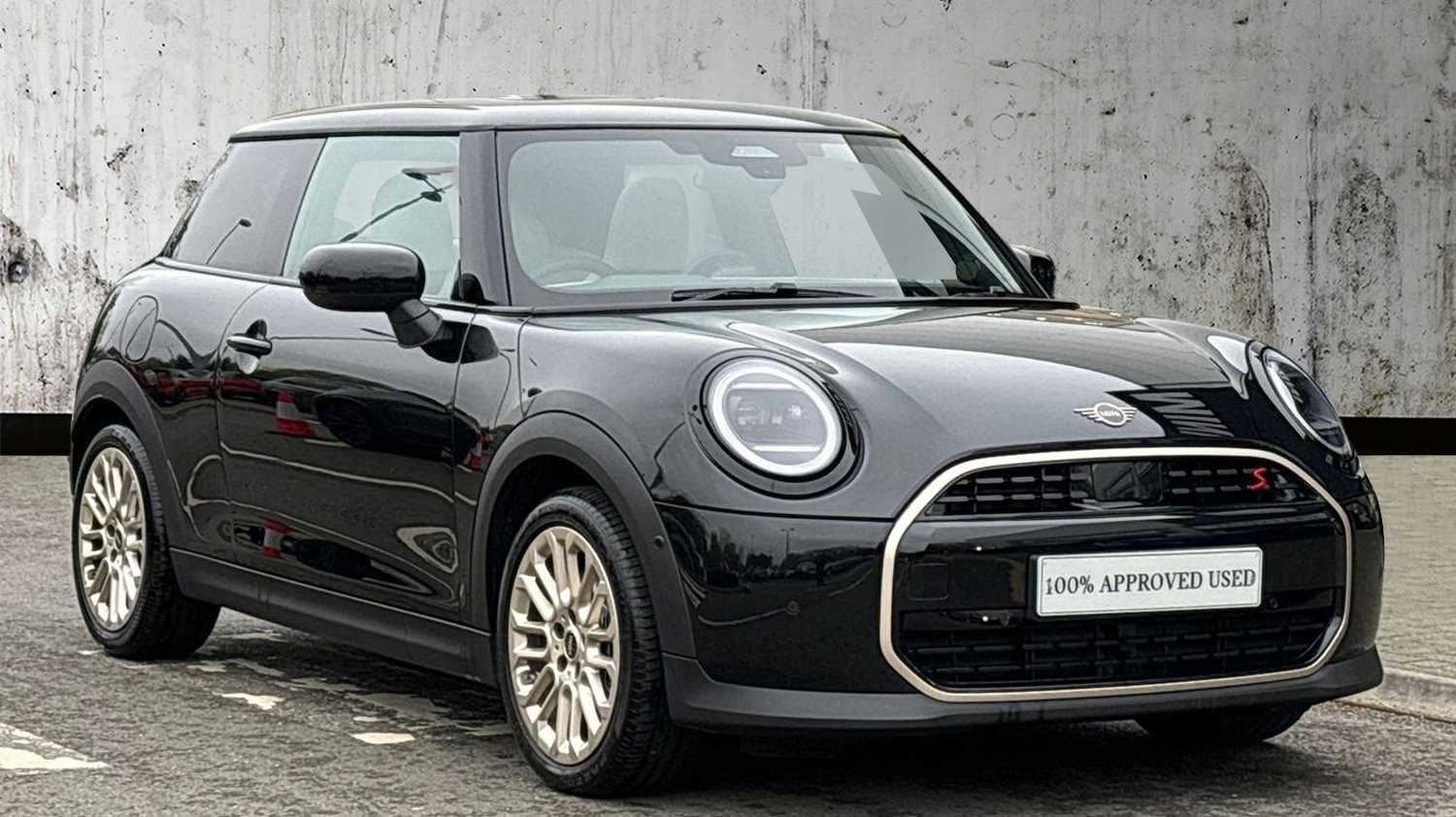 Main listing image - MINI Hatchback