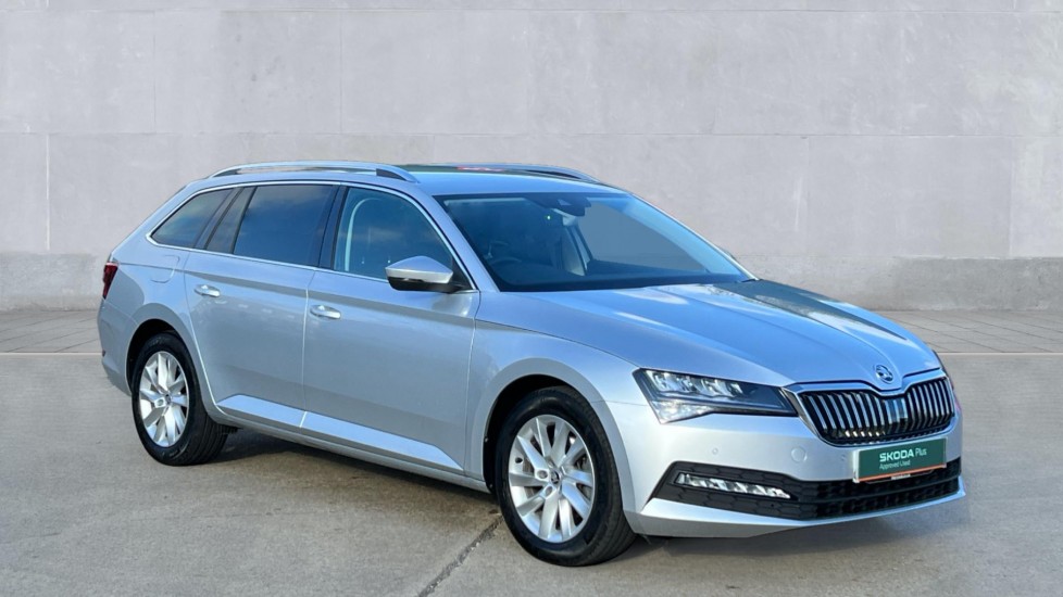 Main listing image - Skoda Superb Estate