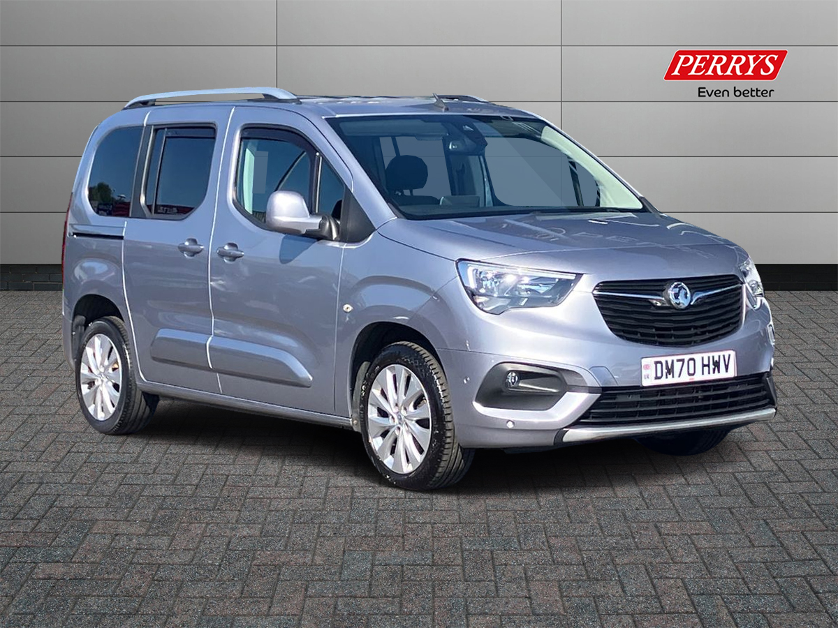 Main listing image - Vauxhall Combo Life