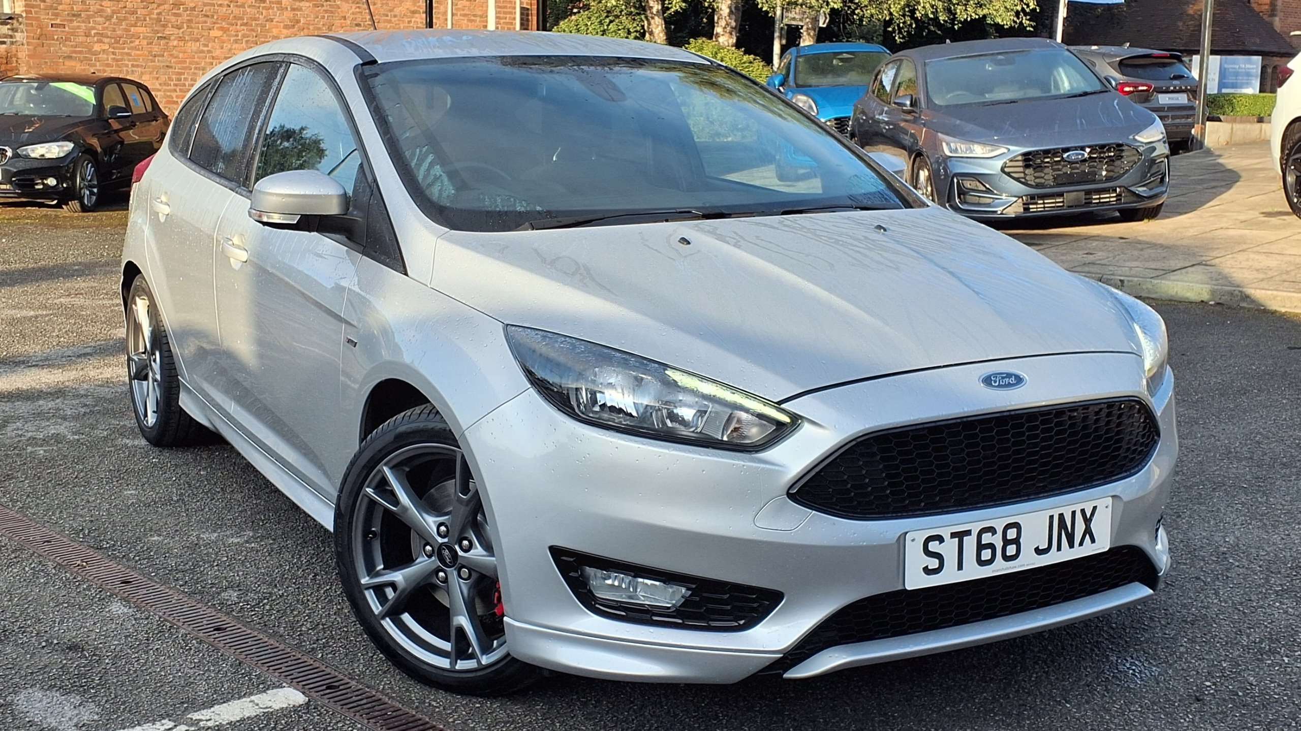 Main listing image - Ford Focus