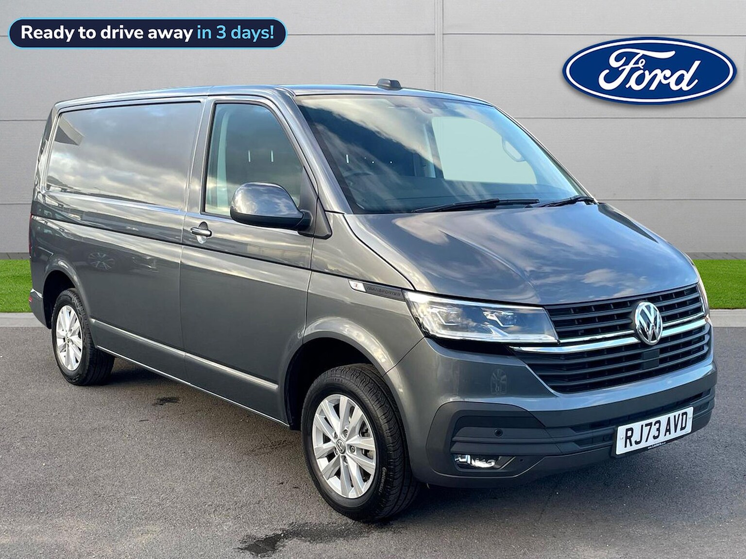 Main listing image - Volkswagen Transporter