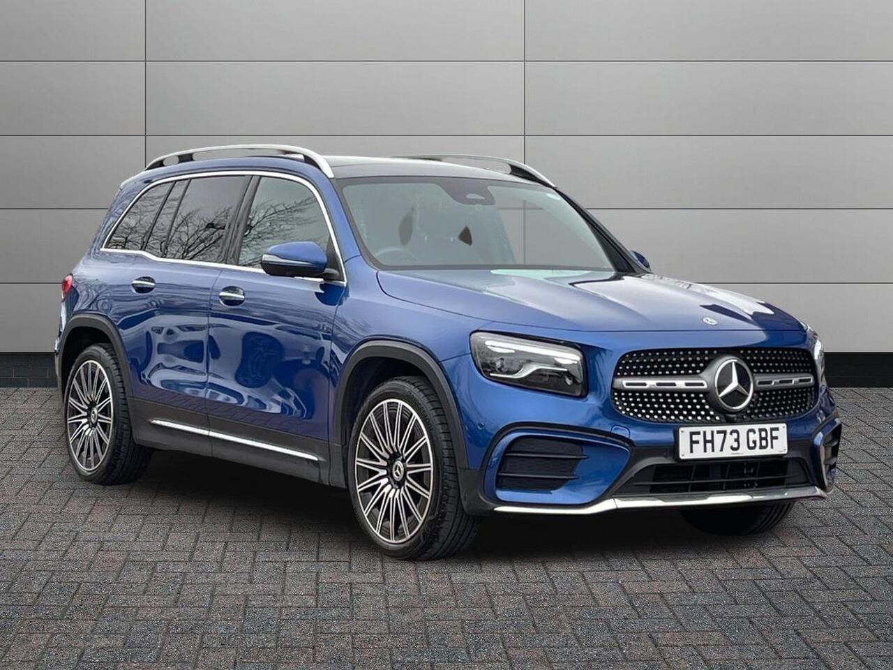Main listing image - Mercedes-Benz GLB