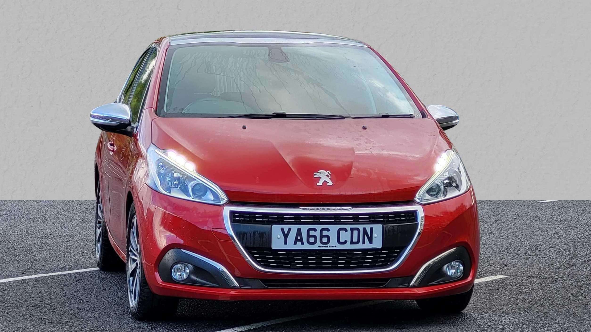 Main listing image - Peugeot 208
