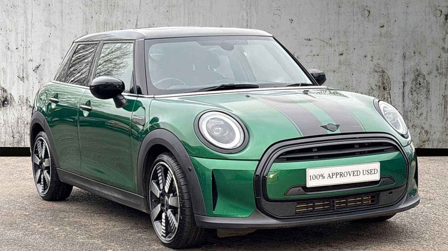 Main listing image - MINI Hatchback 5dr