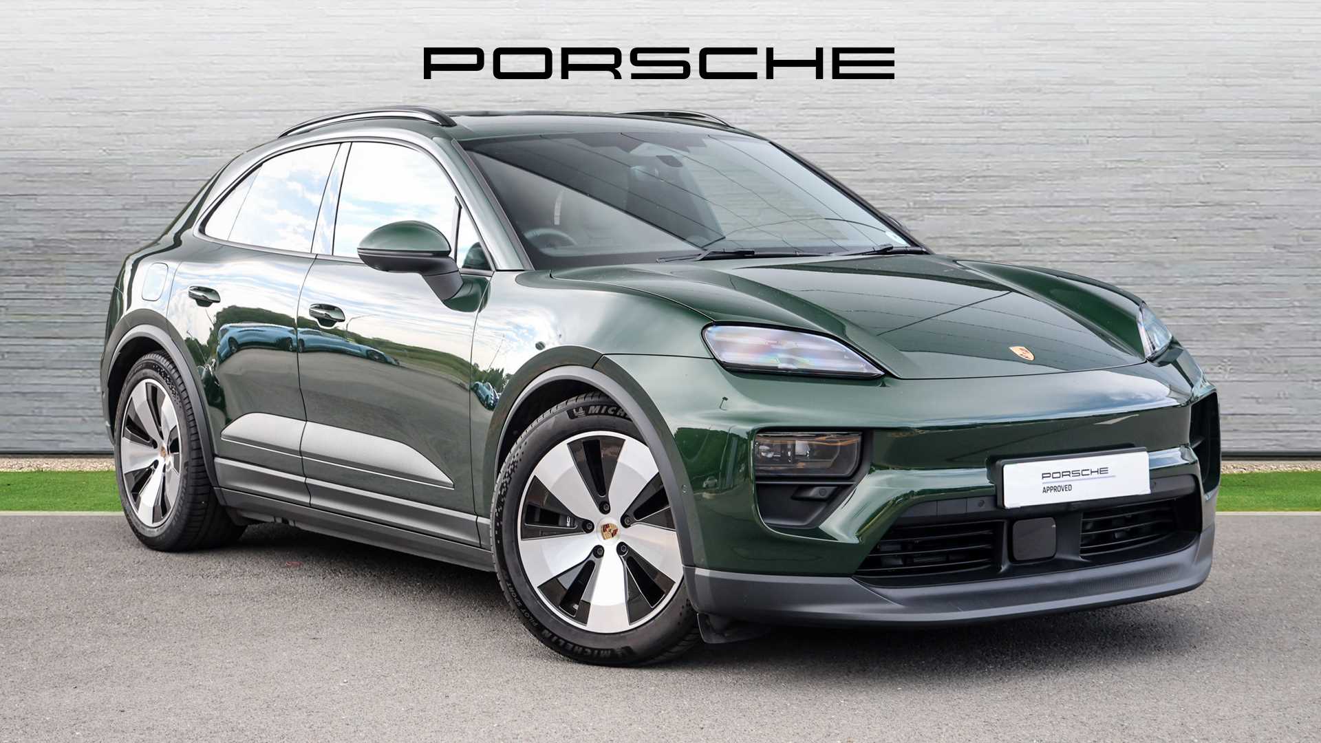 Main listing image - Porsche Macan