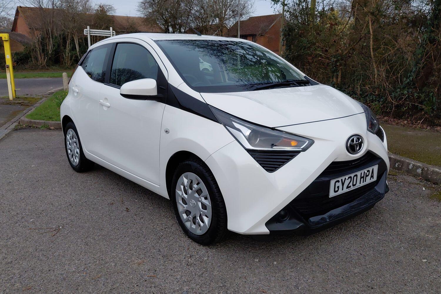Main listing image - Toyota Aygo