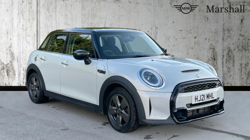 Main listing image - MINI Hatchback 5dr