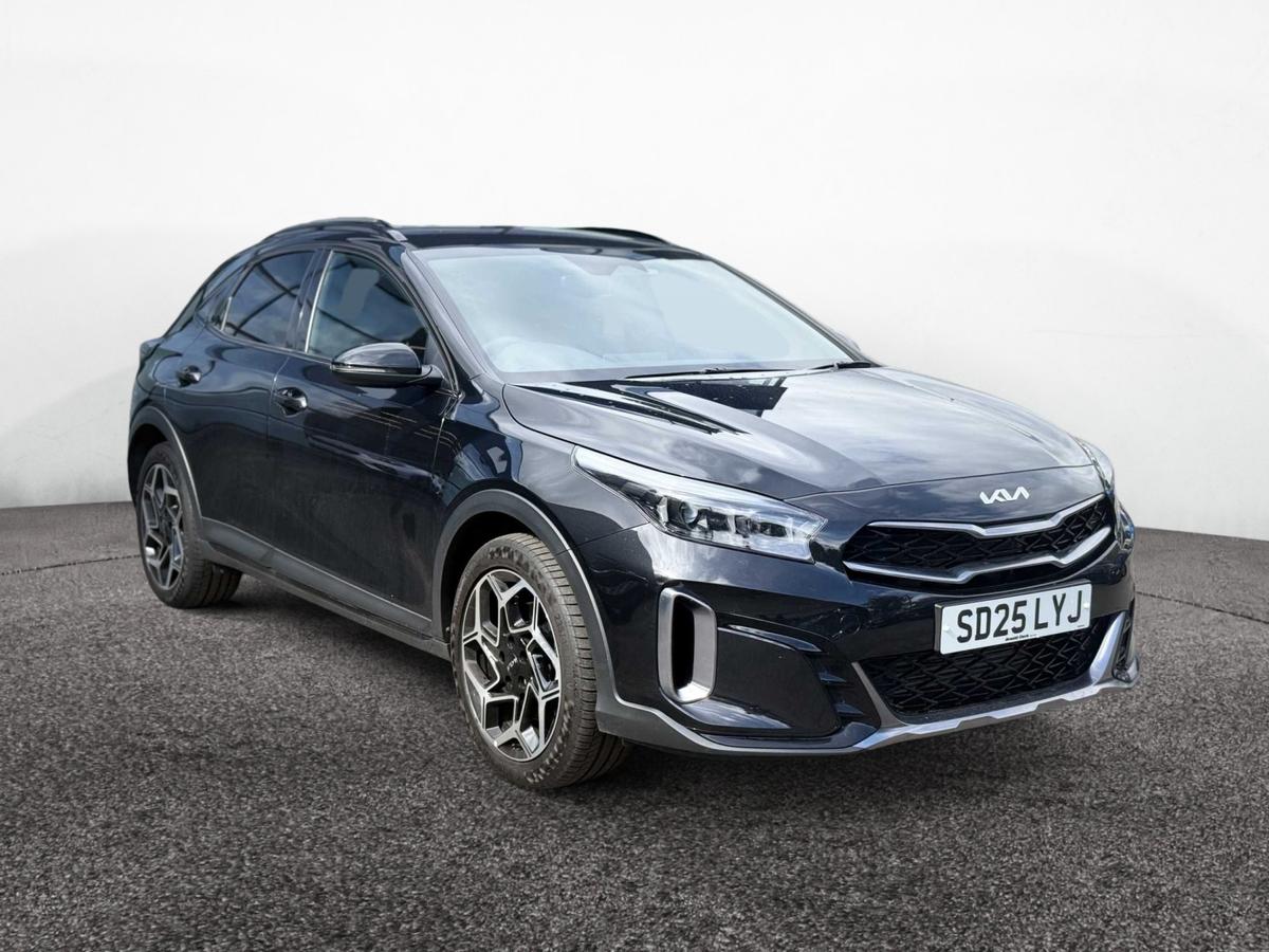 Main listing image - Kia XCeed