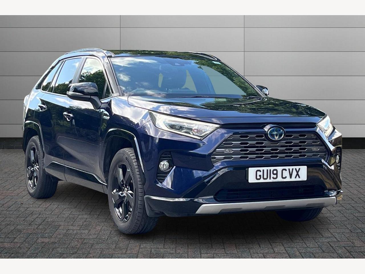 Main listing image - Toyota RAV4