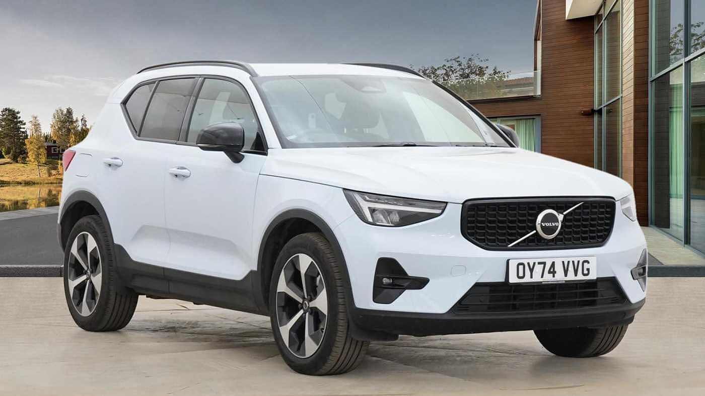 Main listing image - Volvo XC40