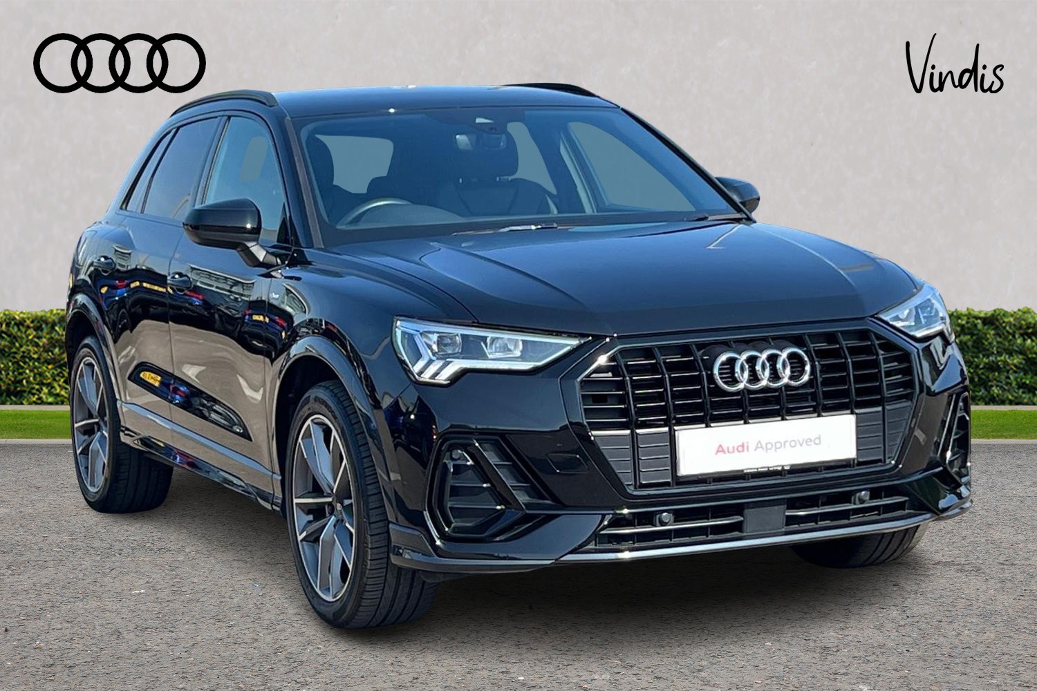 Main listing image - Audi Q3
