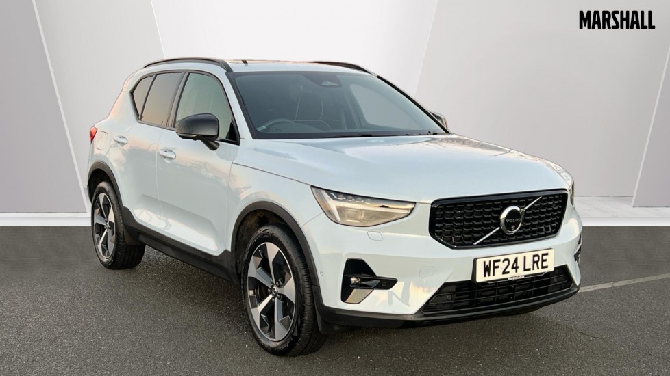 Main listing image - Volvo XC40