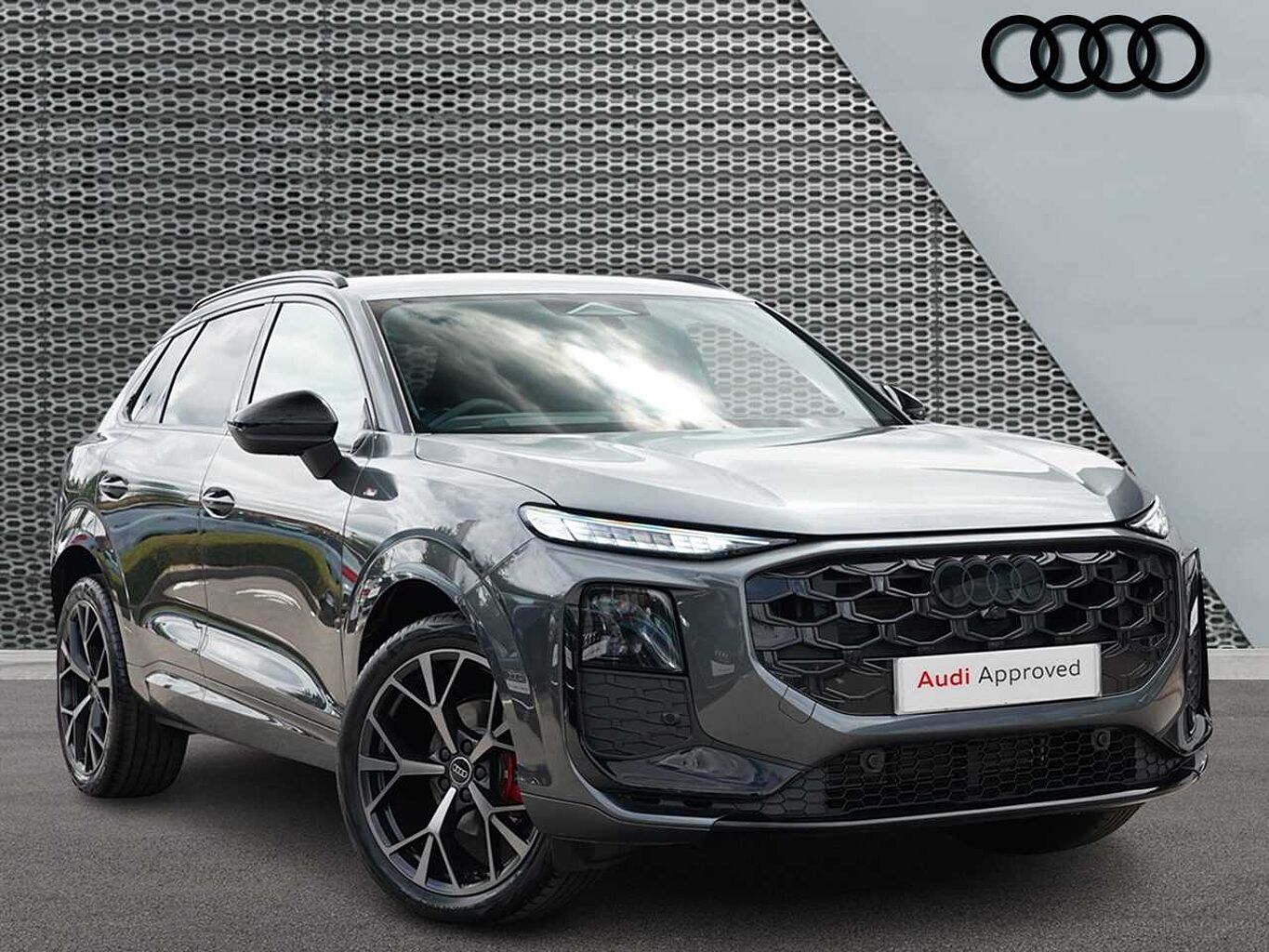 Main listing image - Audi Q3