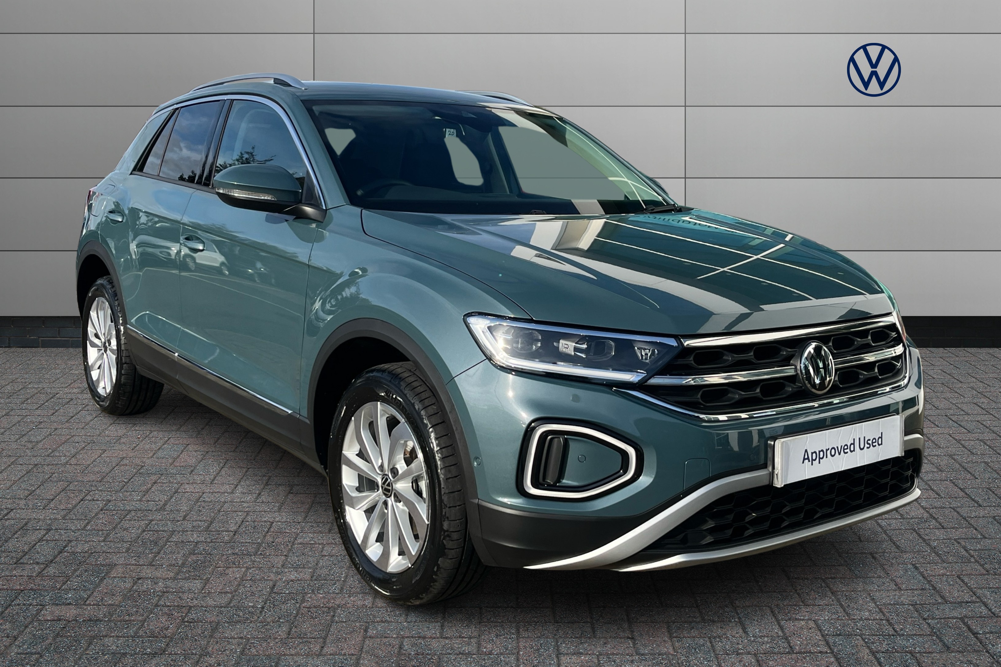 Main listing image - Volkswagen T-Roc
