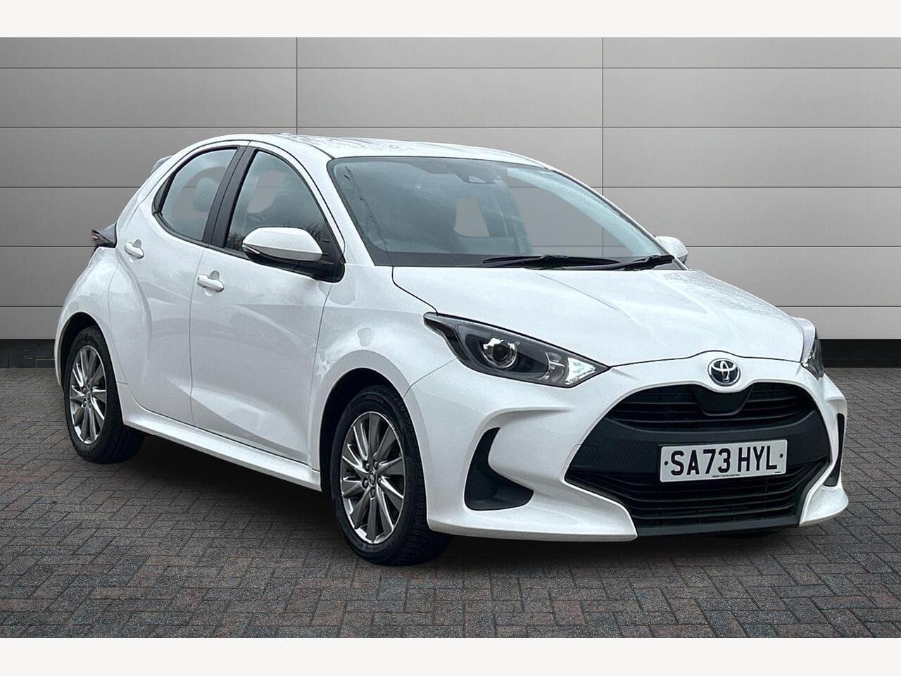 Main listing image - Toyota Yaris