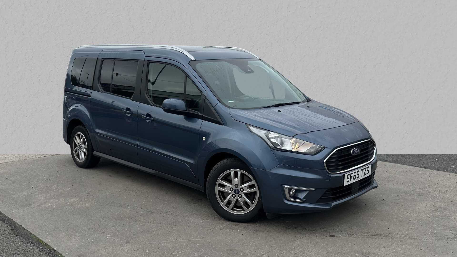 Main listing image - Ford Grand Tourneo Connect