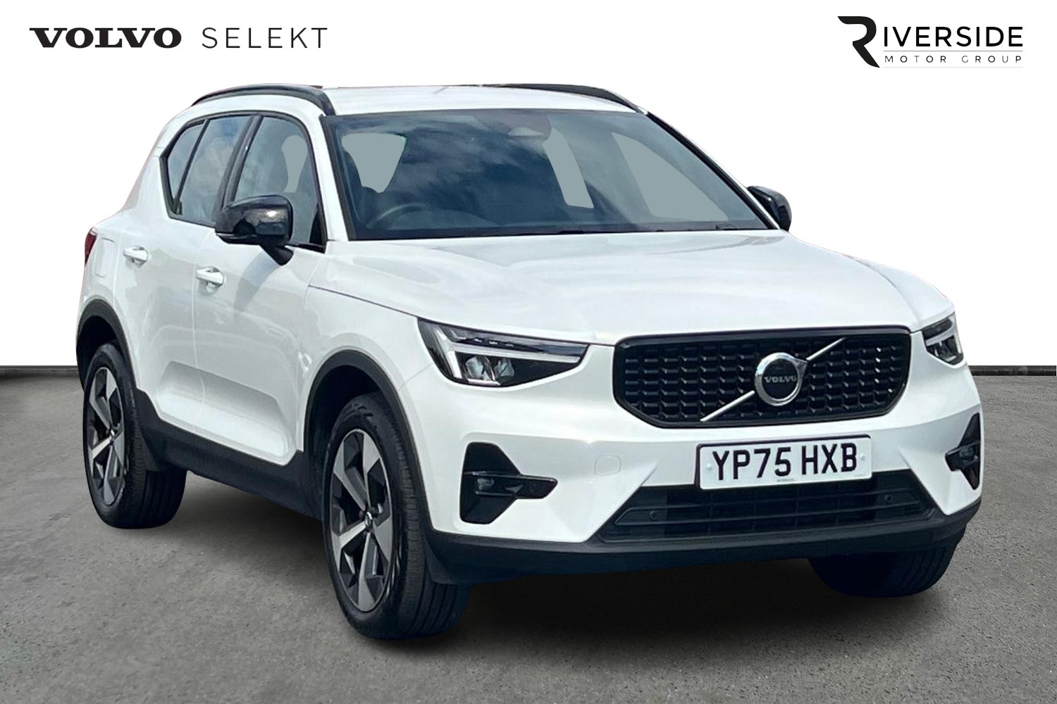 Main listing image - Volvo XC40