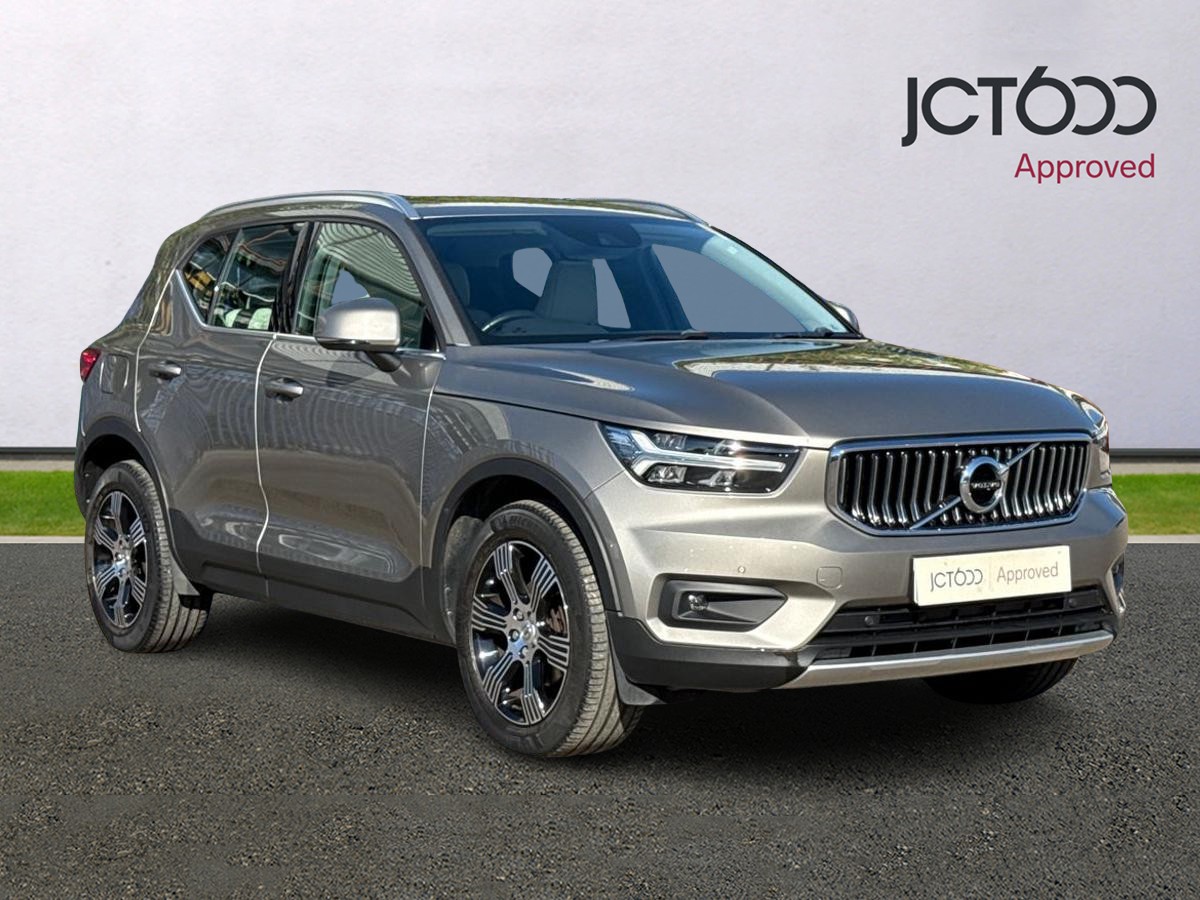 Main listing image - Volvo XC40