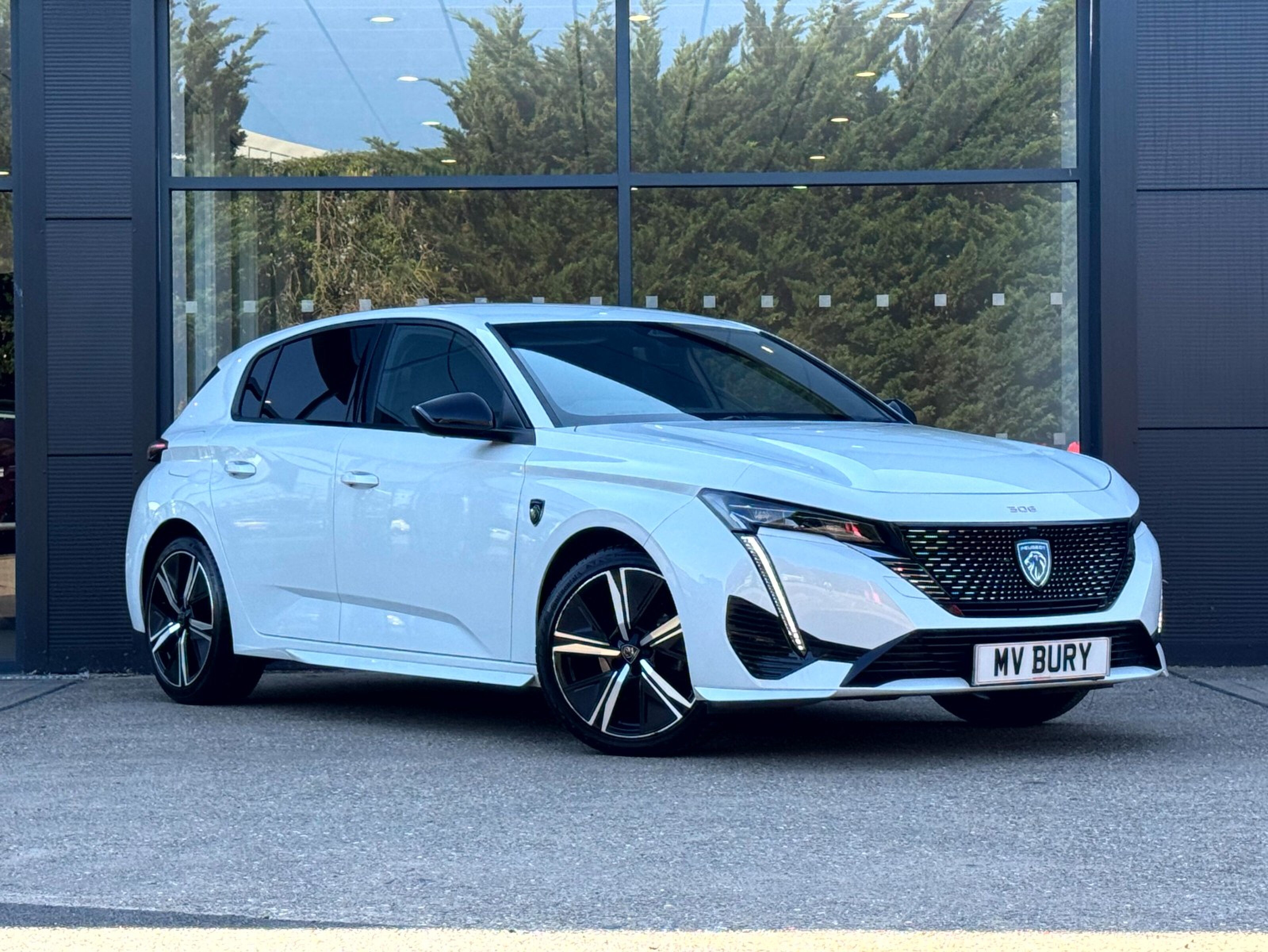 Main listing image - Peugeot 308