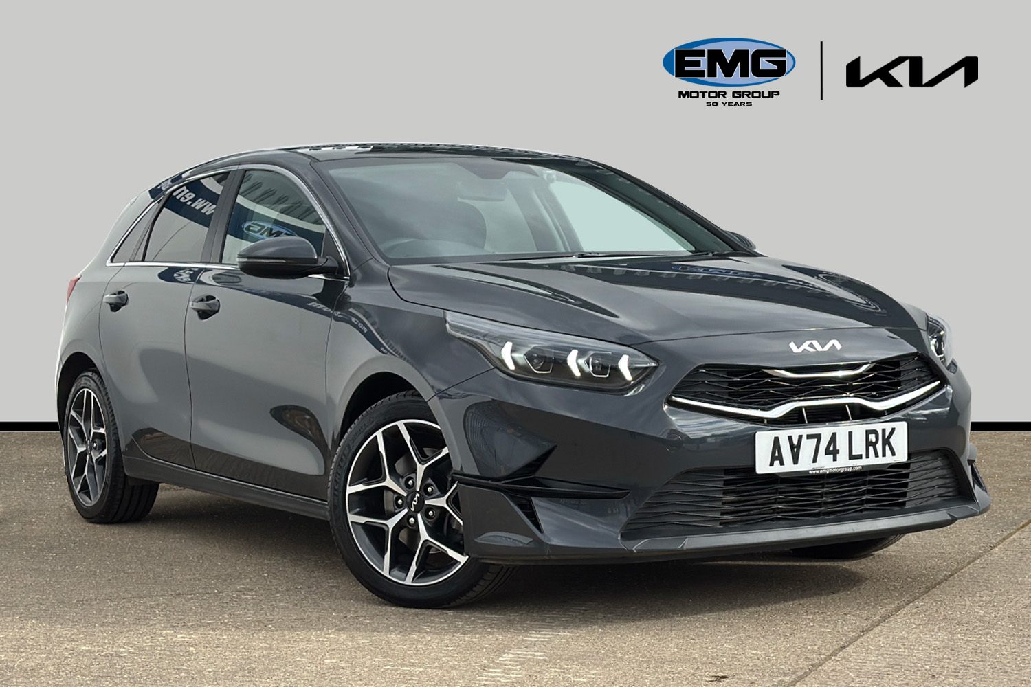 Main listing image - Kia Ceed