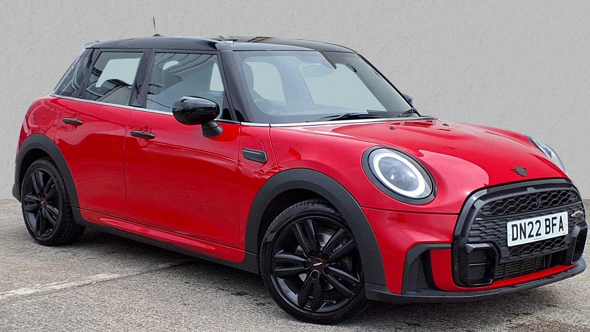 Main listing image - MINI Hatchback 5dr