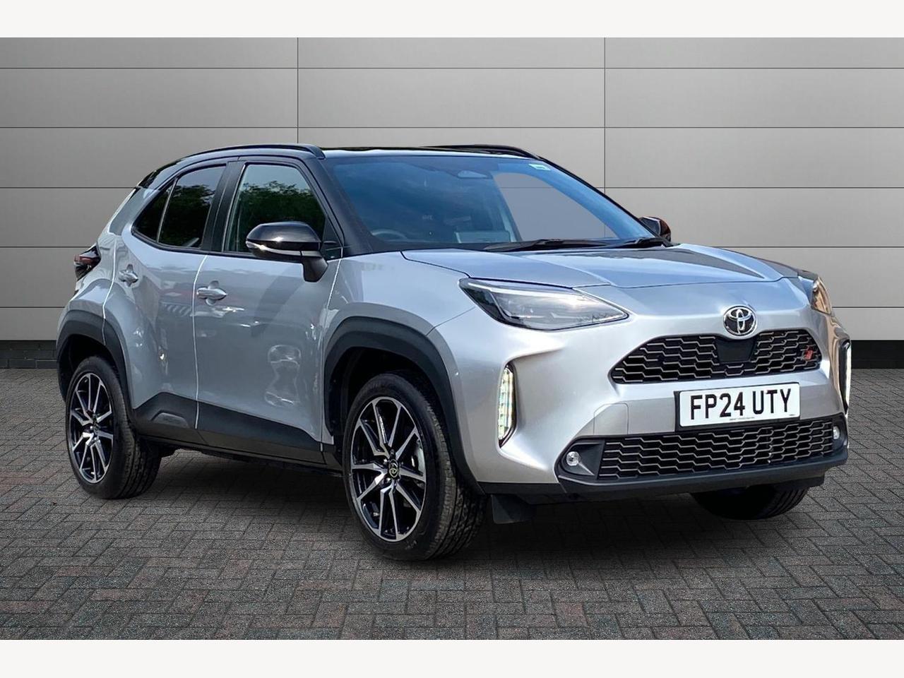 Main listing image - Toyota Yaris Cross