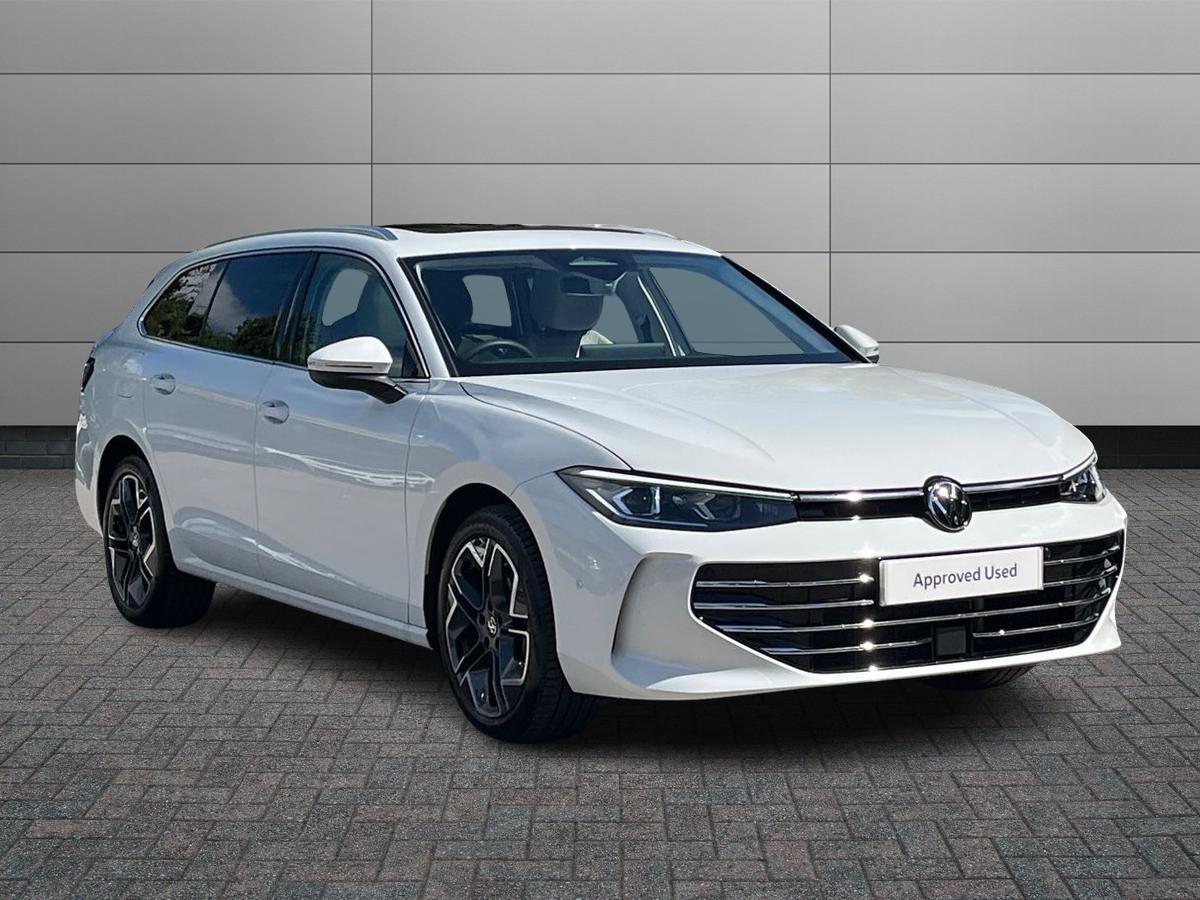 Main listing image - Volkswagen Passat Estate