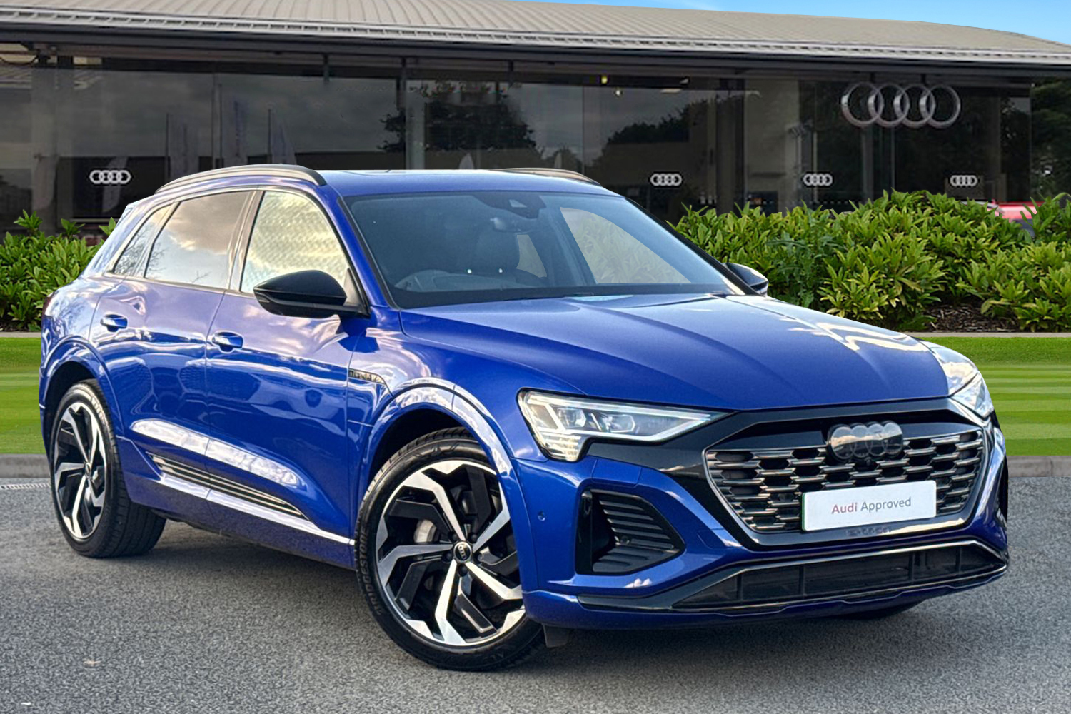 Main listing image - Audi Q8 e-tron