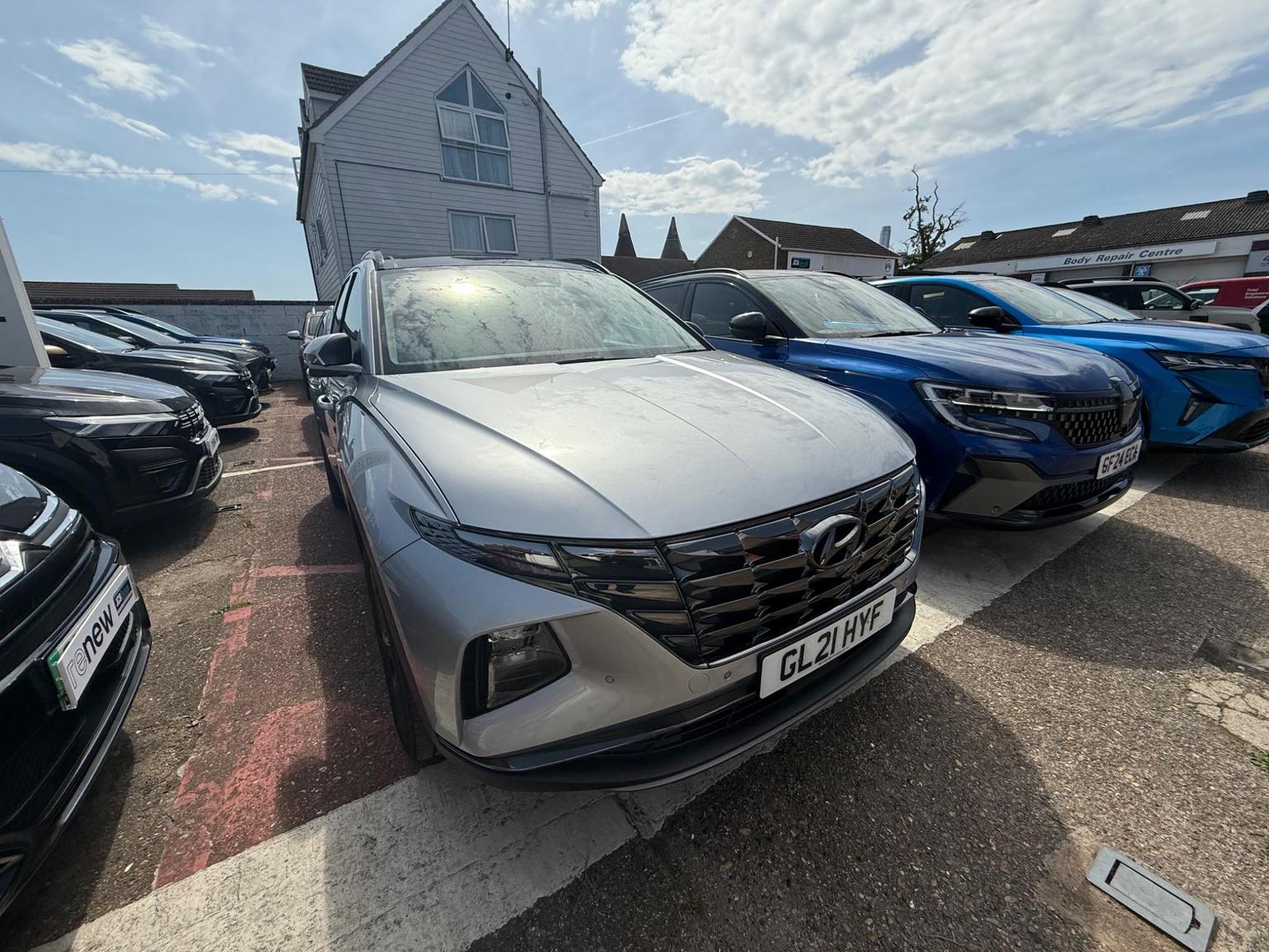 Main listing image - Hyundai Tucson