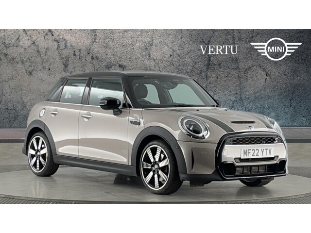 Main listing image - MINI Hatchback 5dr
